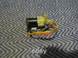 Nos 1967 Ford Thunderbird Tilt A Way Steering Column Vacuum Release Valve
